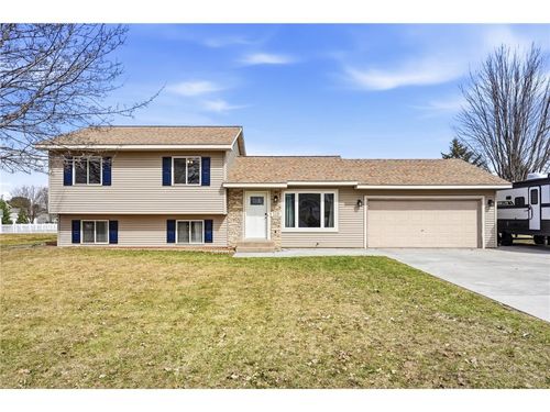519 Sycamore Dr, New Richmond, WI, 54017-6571 | Card Image