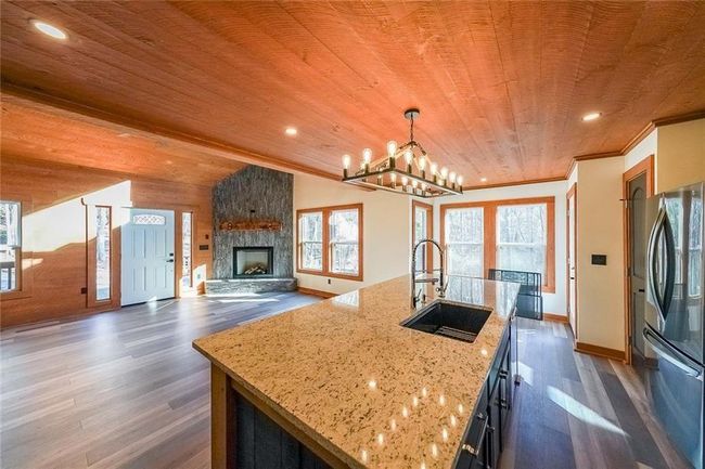 40 Cadet Ct, House other with 4 bedrooms, 4 bathrooms and 4 parking in Ellijay GA | Image 9