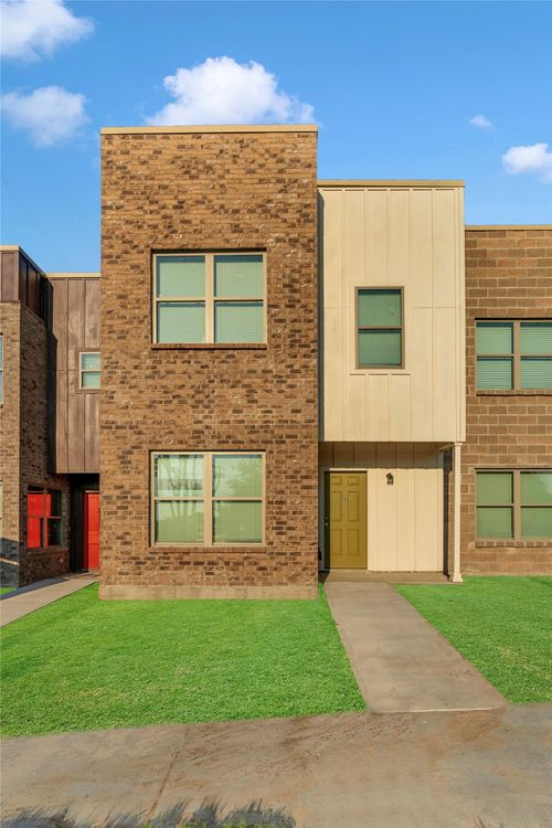 1716 Galveston Ave, Fort Worth, TX, 76110-1615 | Card Image