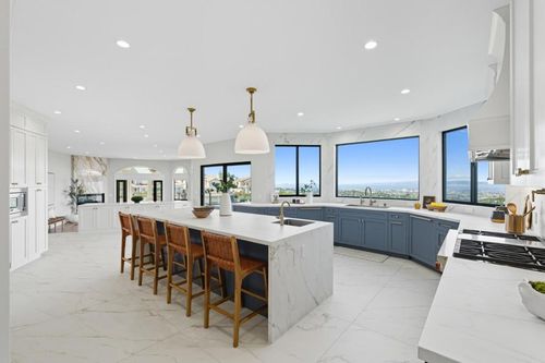 1 Lewis Ranch Rd, San Carlos, CA, 94070-1543 | Card Image