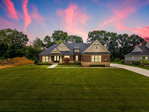 7376 Mulberry Dr, Washington Twp, MI, 48095-1642 | Card Image