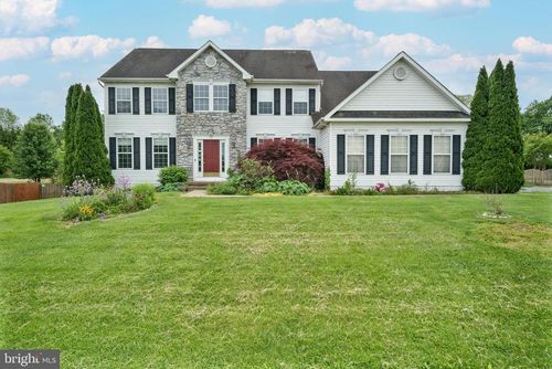 33 General Early Dr, HARPERS FERRY, WV, 25425-3069 | Card Image