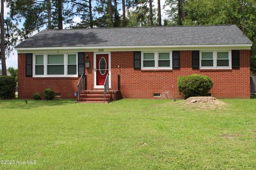 1109 Porter St, Goldsboro, NC, 27530-6642 | Card Image