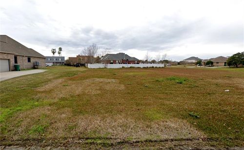 120 Gretel Cv, Slidell, LA, 70458-9008 | Card Image