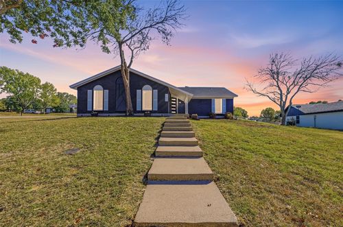 101 Park Trail Pl, Joshua, TX, 76058-6108 | Card Image