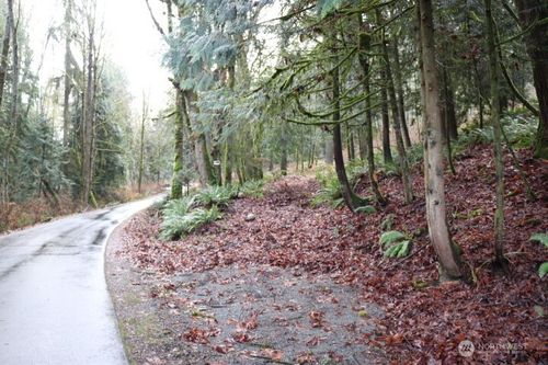 18700 Se 64th Way, Issaquah, WA, 98027-8616 | Card Image