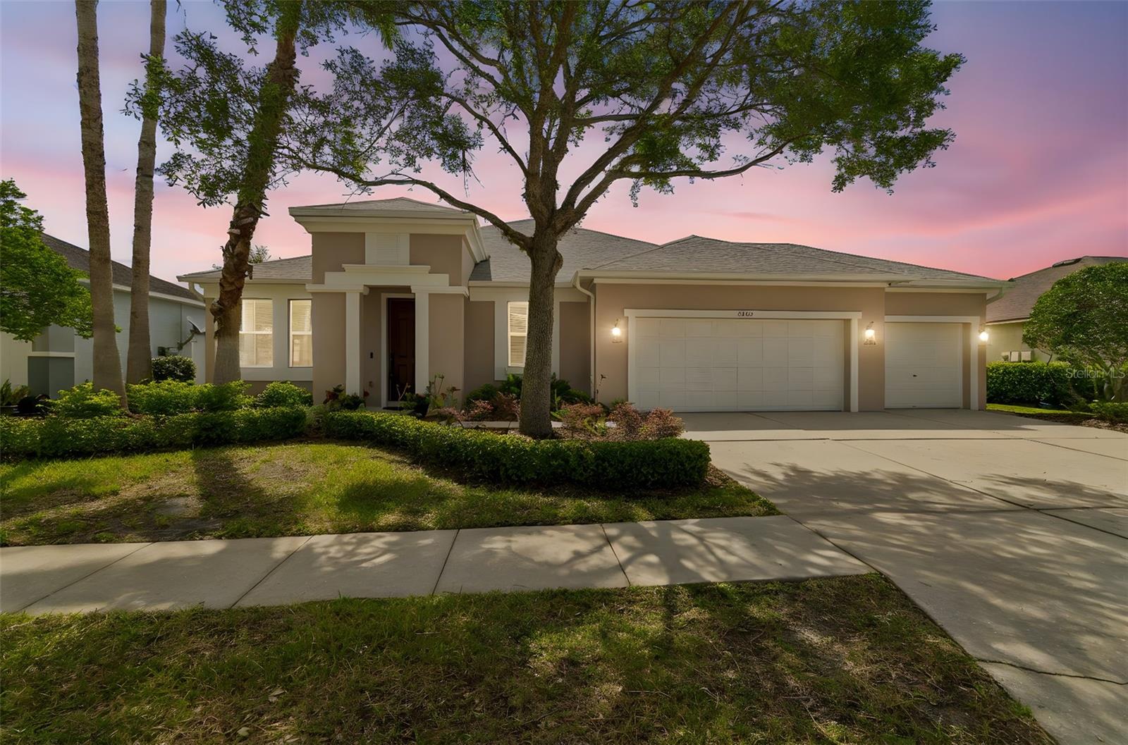 Residential in APOLLO BEACH