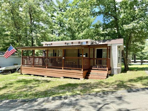 135 Cindy Ln, WARRENS, WI, 54666 | Card Image