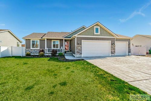 4372 E Arcadia Ave, Idaho Falls, ID, 83401-1408 | Card Image