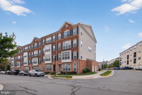 42587 Cardinal Trace Ter, BRAMBLETON, VA, 20148-6413 | Card Image