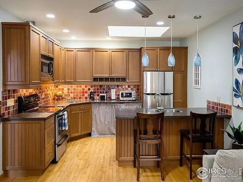 611 Cascade Ave, Boulder, CO, 80302-7427 | Card Image