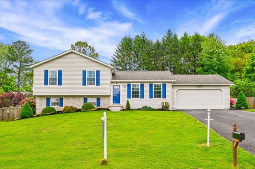 2813 Brougham Ct, Manchester, MD, 21102-1826 | Card Image