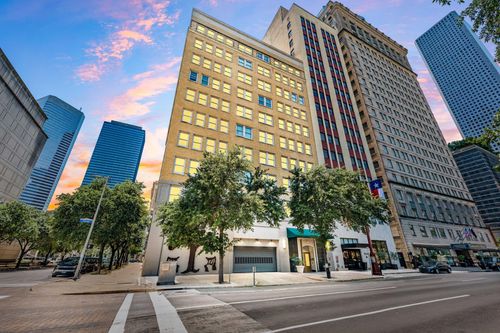 apt-7d-1120 Texas St, Houston, TX, 77002-3135 | Card Image