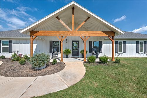 1050 Nw Daniels Rd, Bentonville, AR, 72713-5134 | Card Image