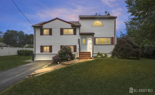 4 Schaeffer Ln, Freehold, NJ, 07728-2809 | Card Image