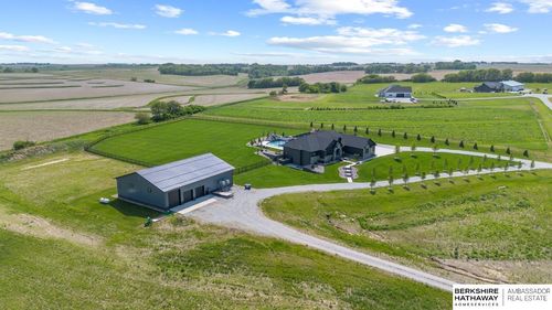 845 Freedom Ridge Rd, Yutan, NE, 68073-3151 | Card Image