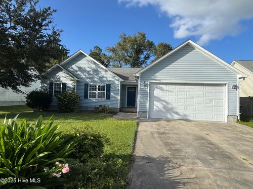 202 Two Oaks Ct, Newport, NC, 28570-8151 | Card Image