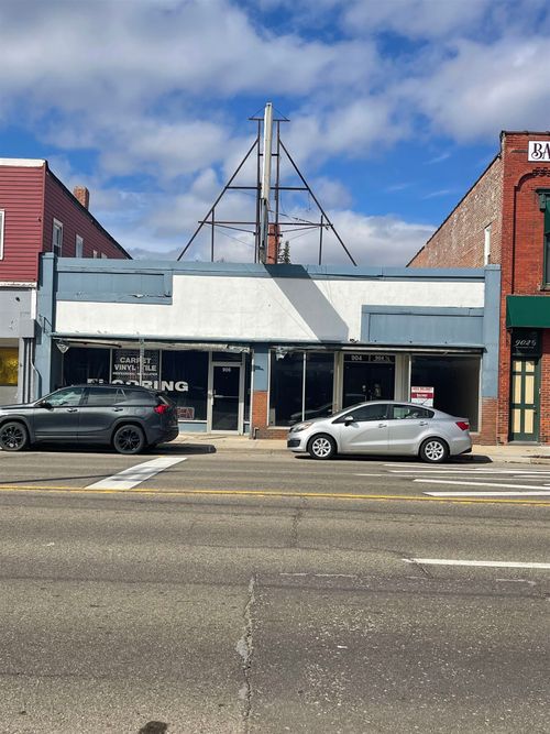 904-906 W Main St, Owosso, MI, 48867-2517 | Card Image