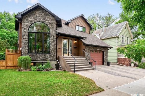1159 2nd Ave Nw, Moose Jaw, SK, S6H3R4 | Card Image