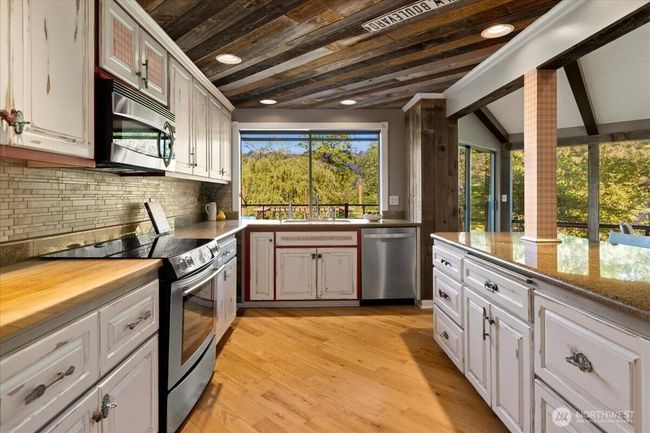 Plenty of cabinets and counter space. Well appointed kitchen | Image 12
