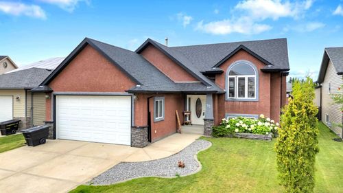 52 Estella Cres, Lacombe, AB, T4L2M3 | Card Image