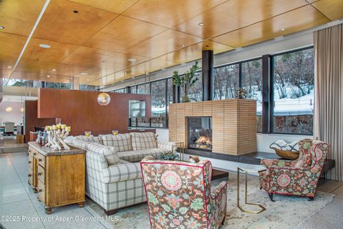 305 Larkspur Ln, Aspen, CO, 81611-3365 | Card Image