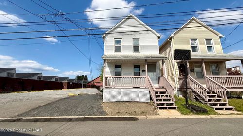 24 Bradford St, Wilkes Barre, PA, 18702-4204 | Card Image