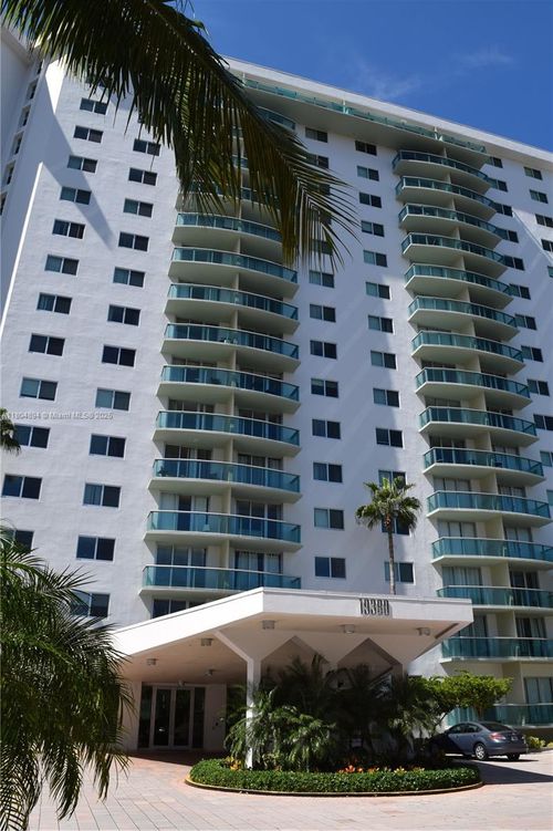 apt-303-19380 Collins Ave, Sunny Isles Beach, FL, 33160-2289 | Card Image