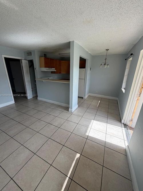 n202-95 Ne 41st St, Oakland Park, FL, 33334-1359 | Card Image