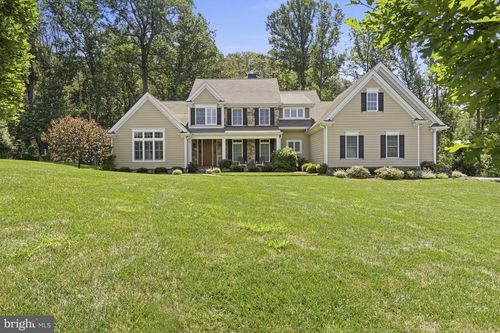 209 Arrowwood Ln, Chadds Ford, PA, 19317-8243 | Card Image