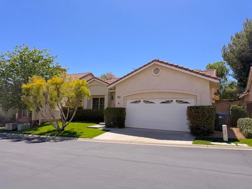 469 Autumn Way, Banning, CA, 92220-6706 | Card Image