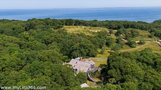 100 Gosnolds Way, House other with 4 bedrooms, 3 bathrooms and null parking in Chilmark MA | Image 42