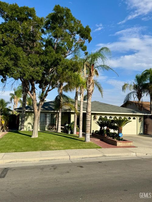 408 Church St, Taft, CA, 93268-2607 | Card Image
