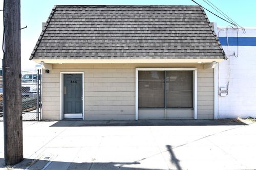454 S Center Street, Turlock, CA, 95380 | Card Image