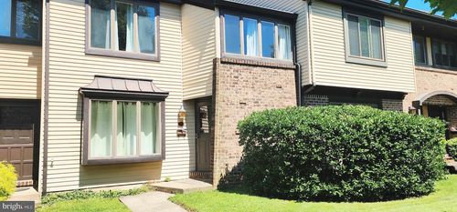 3 Colchester Pl, NEWTOWN, PA, 18940-1703 | Card Image