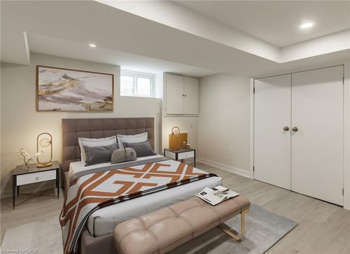 2-129 E 22nd St, Hamilton, ON, L8V2V5 | Card Image