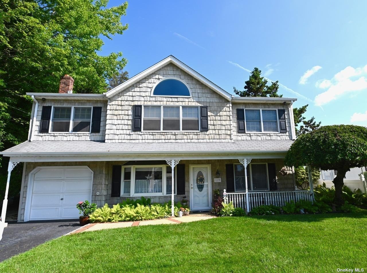 Cleveland Ave, Massapequa, NY 11758