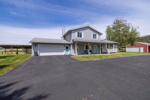 16101 N Mt Spokane Park Dr, Mead, WA, 99021-9767 | Card Image