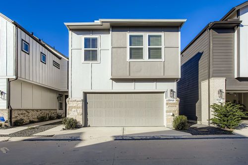 9948 Storehouse Dr, Houston, TX, 77080-1131 | Card Image