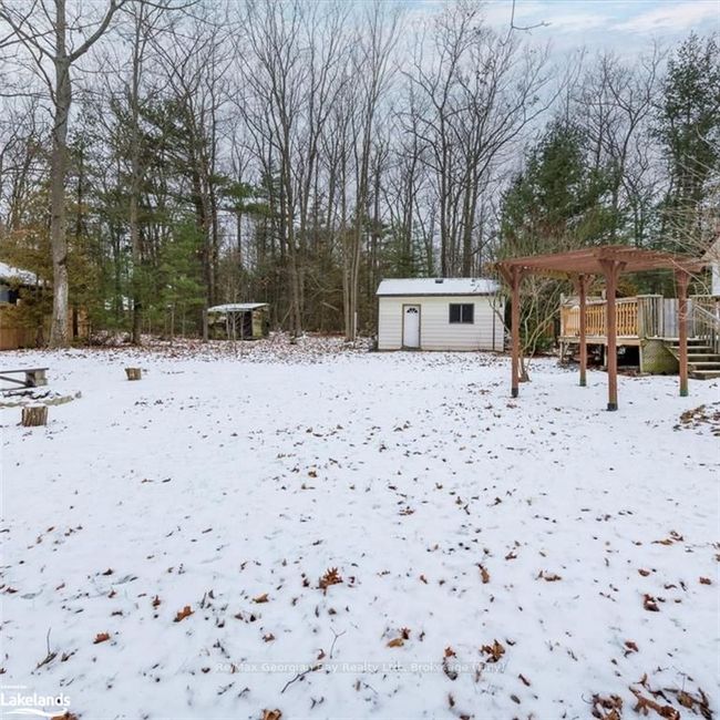 43 Pinecone Ave, House other with 3 bedrooms, 1 bathrooms and 1 parking in Tiny ON | Image 28