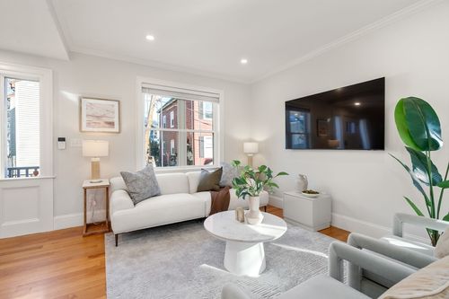 2 Gold Star Court, Cambridge, MA, 02140 | Card Image