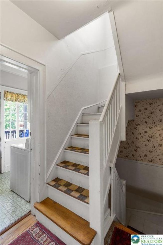 923 N Webster Ave, Home with 9 bedrooms, 5 bathrooms and 3 parking in Scranton PA | Image 28