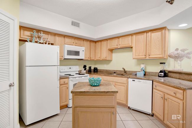 APT-104 - 24900 Perdido Beach Blvd, Condo with 3 bedrooms, 2 bathrooms and 2 parking in Orange Beach AL | Image 12