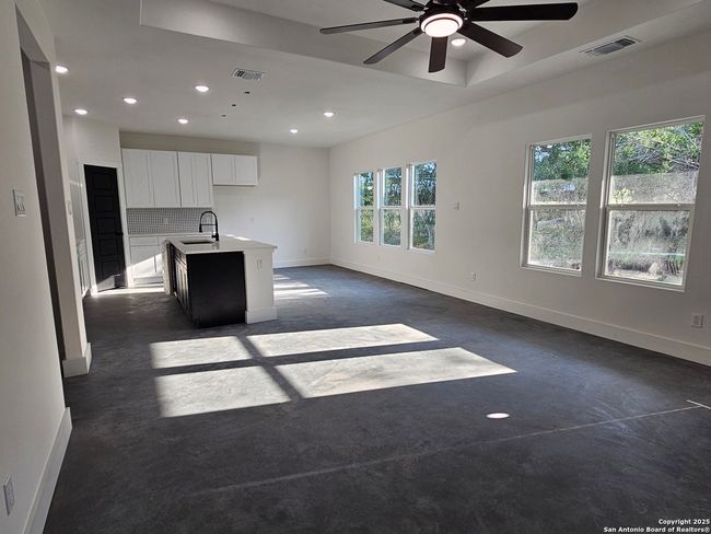 3440 Tanglewood Trl, House other with 3 bedrooms, 2 bathrooms and null parking in Spring Branch TX | Image 15