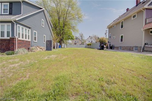 1283 W 106th St, Cleveland, OH, 44102-1509 | Card Image