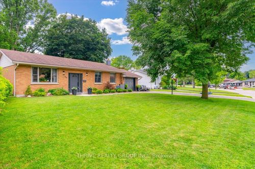 29 Southland Dr, London, ON, N6P1E5 | Card Image