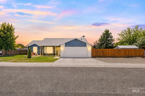 3309 Robinhood Loop, Nampa, ID, 83687-8867 | Card Image