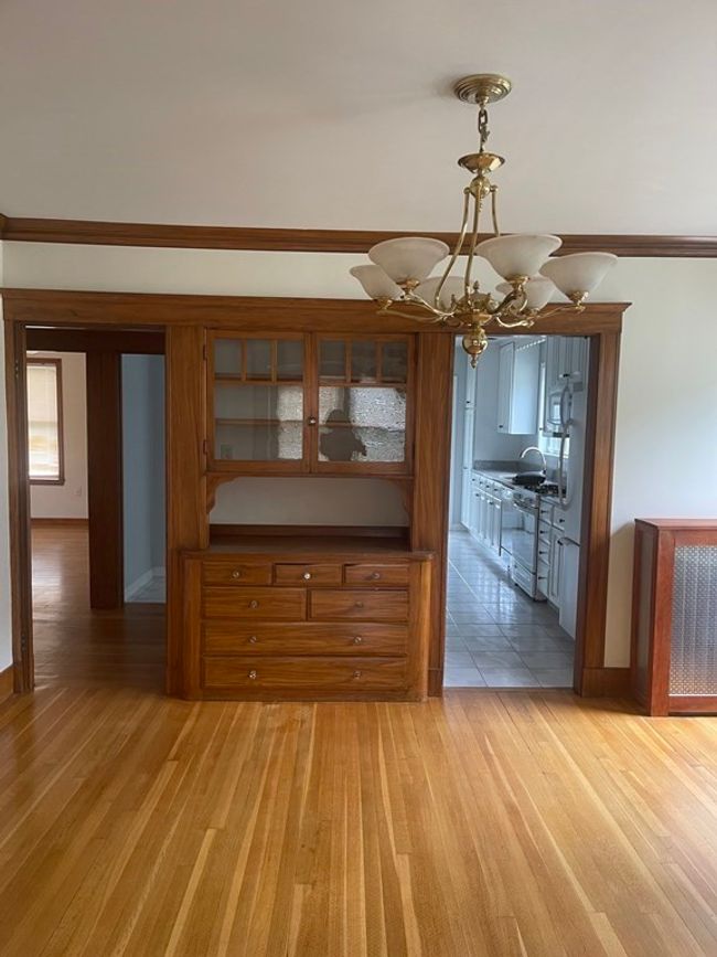 2 - 114 Lake St, Condo with 3 bedrooms, 1 bathrooms and 2 parking in Arlington MA | Image 8