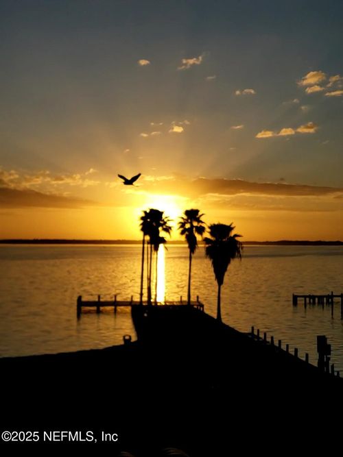 10 Central Ave, Crescent City, FL, 32112-2605 | Card Image