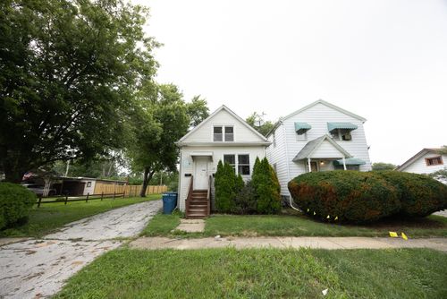 19 W 32nd St, Steger, IL, 60475-1010 | Card Image